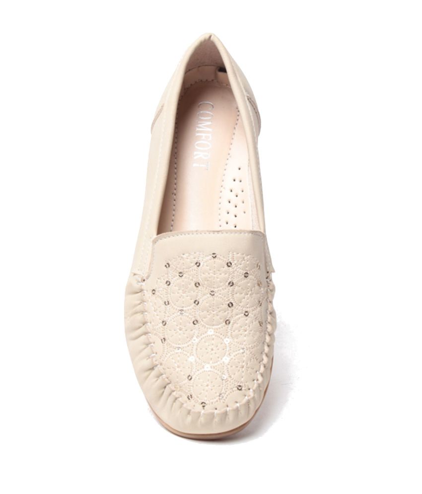 Anand Archies Beige Casual Shoes Price in India- Buy Anand Archies Beige Casual Shoes Online at 