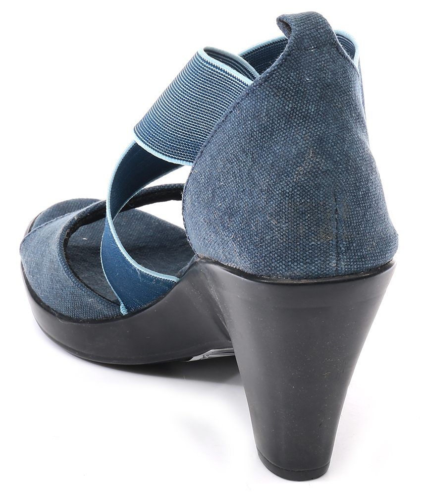 catwalk blue sandals