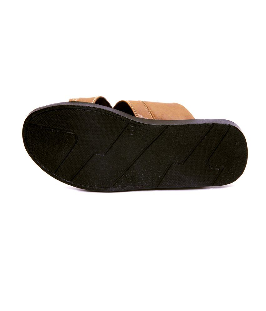campus floaters for men