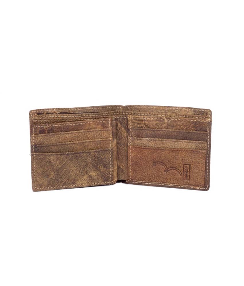 levis wallet brown