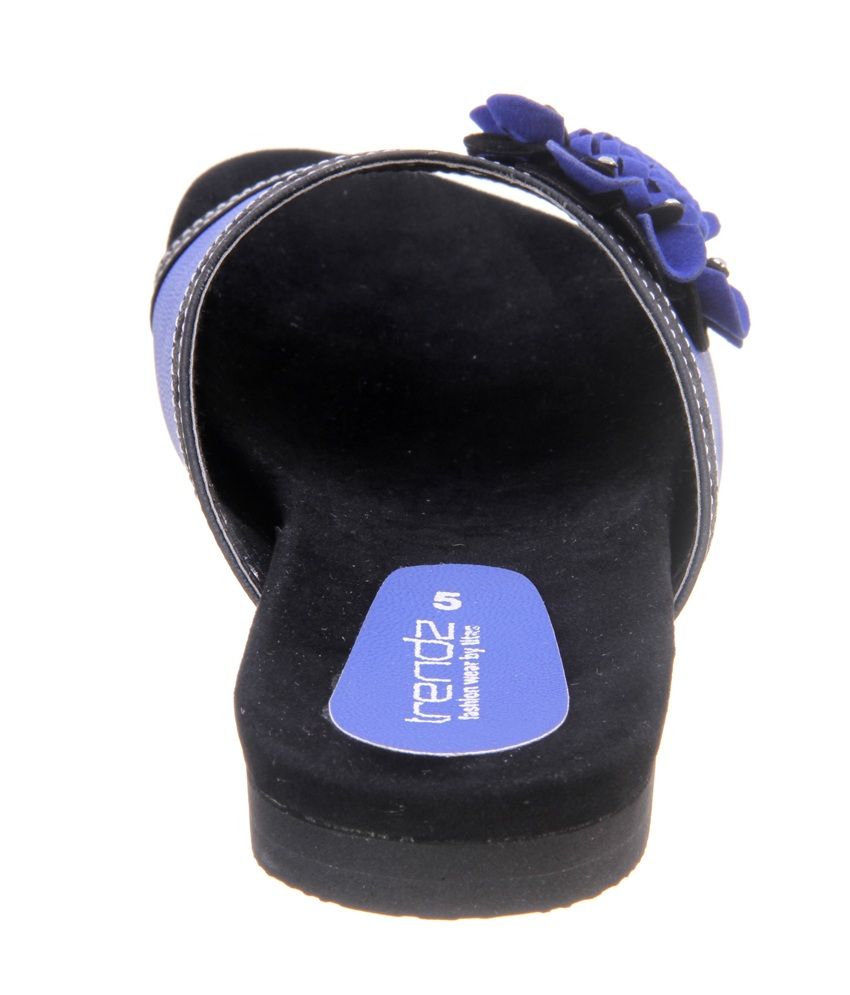 blue chappals