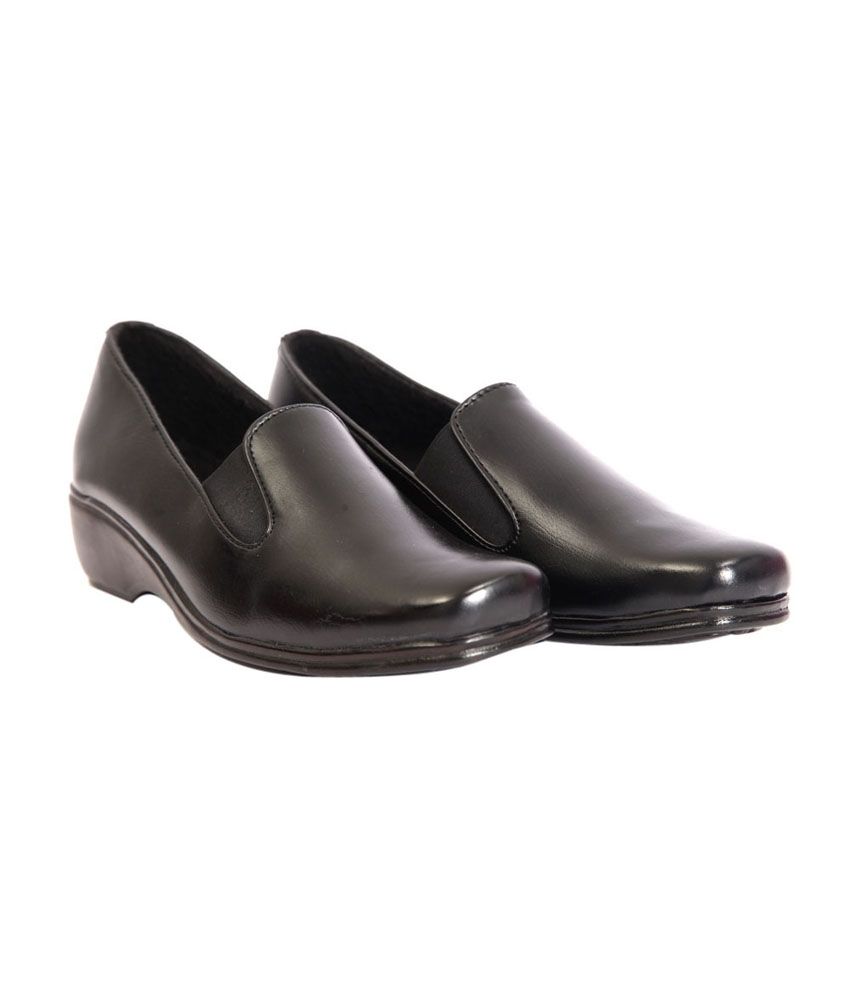 black low heel wedge shoes