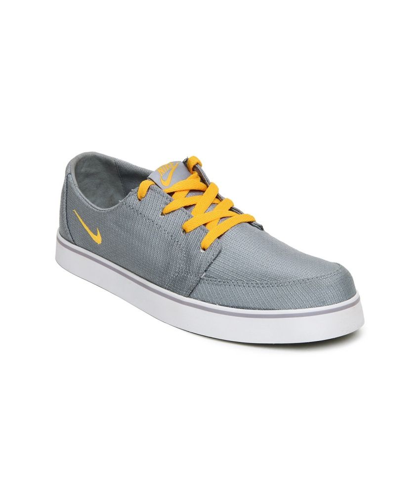 new grey nike shoes