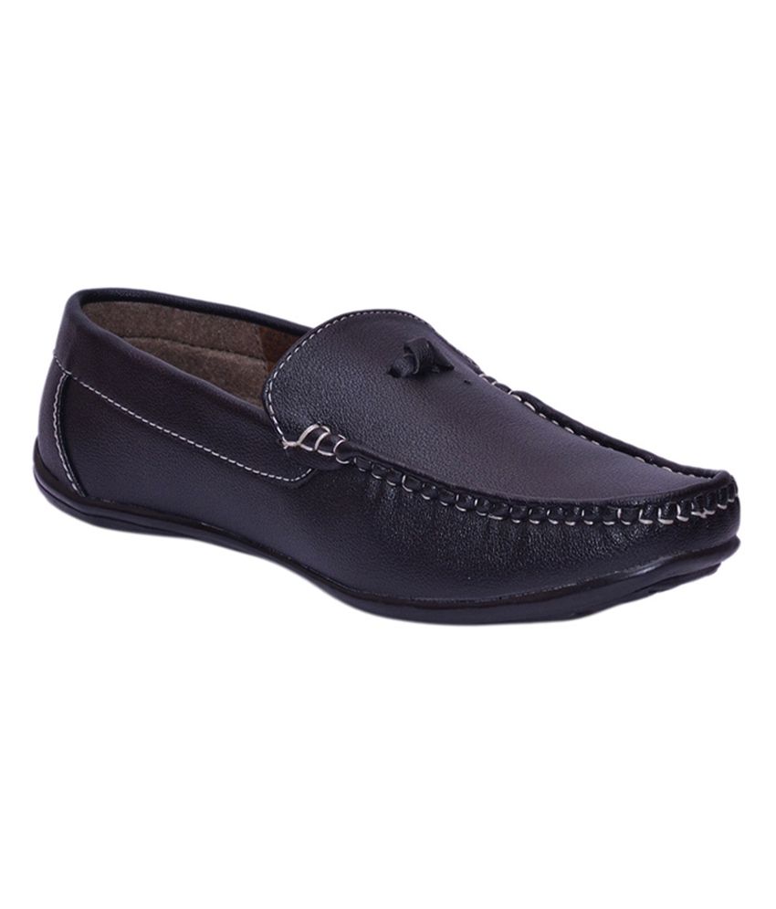 Docasto Black Men's Loafers Price in India- Buy Docasto Black Men's ...
