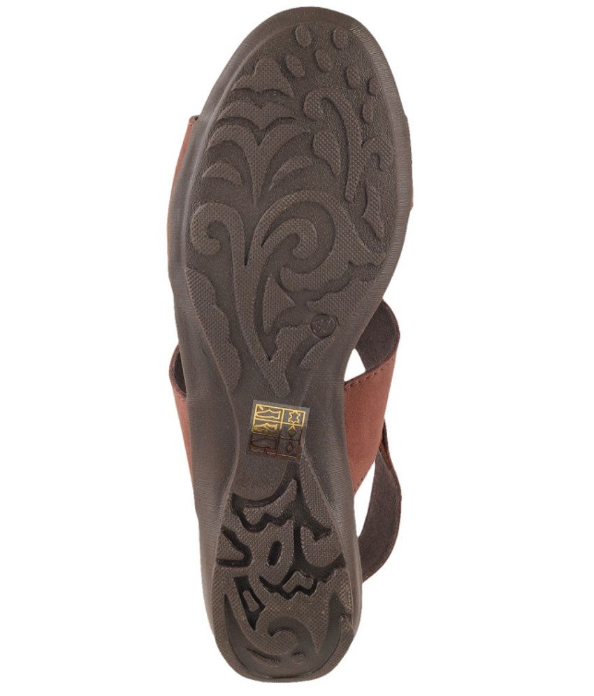 metro flat sandals