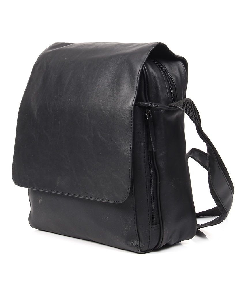 black baggit bags