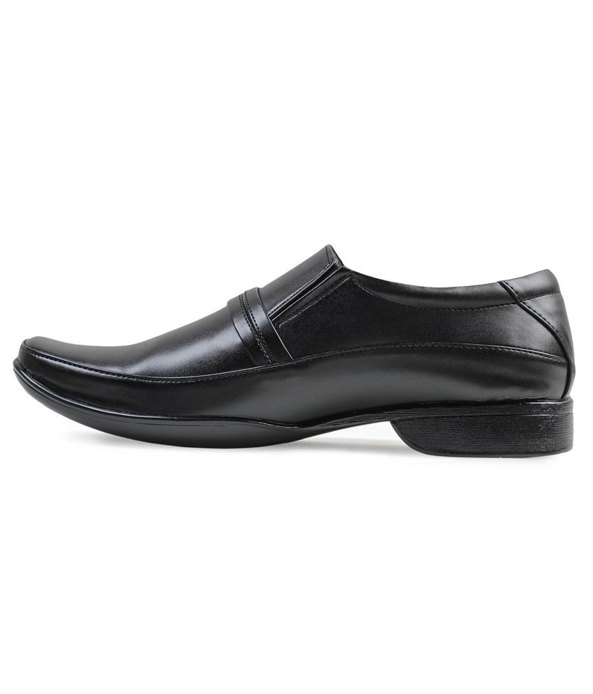 action shoes for mens formal