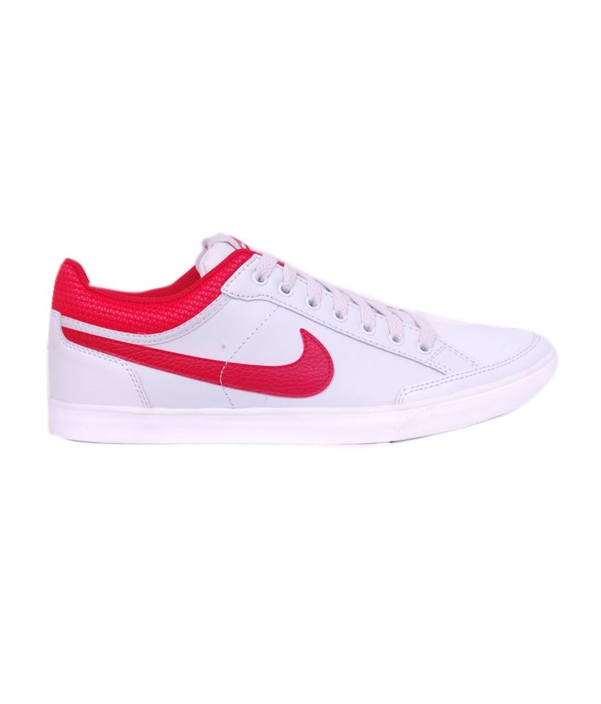 Nike White Sneaker - Buy Nike White Sneaker Online at Best Prices in ...