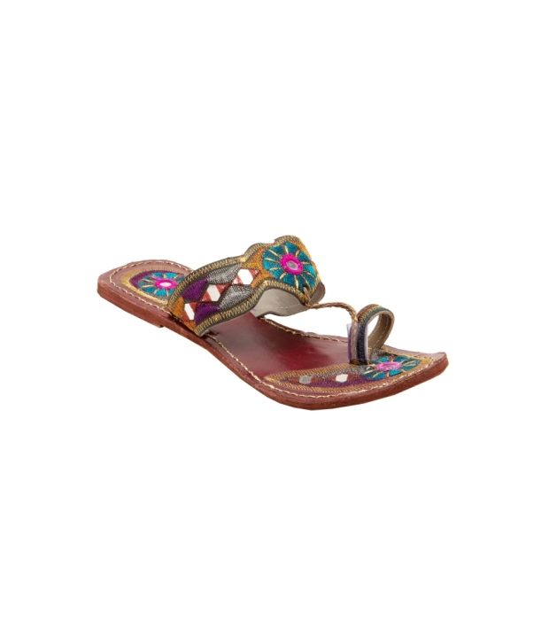 Royal Collection Laces Kolhapuris Price in India- Buy Royal Collection Laces Kolhapuris Online 