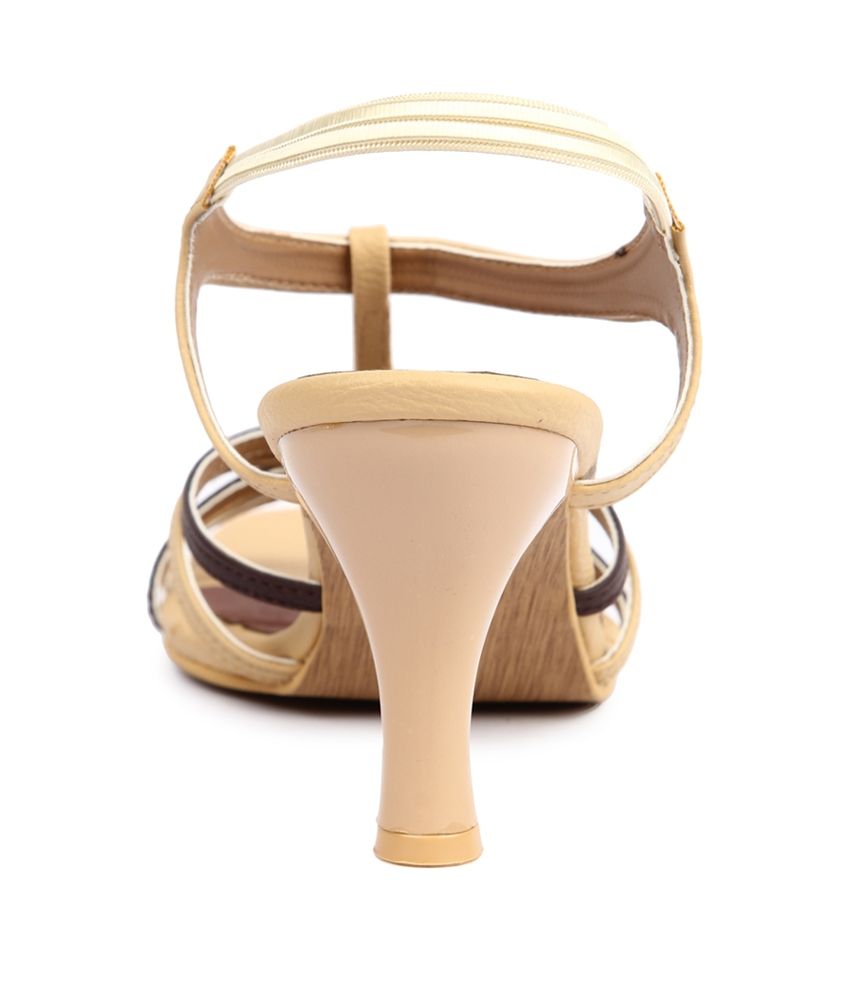 curiozz sandals