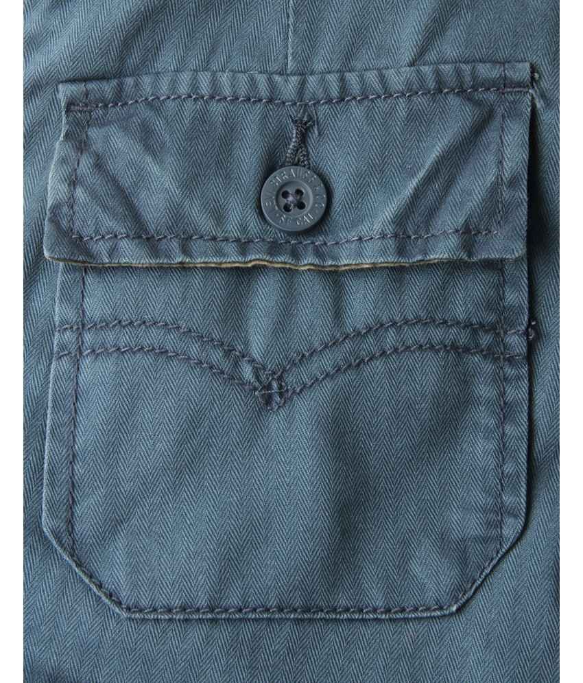levi's navy blue cargo shorts