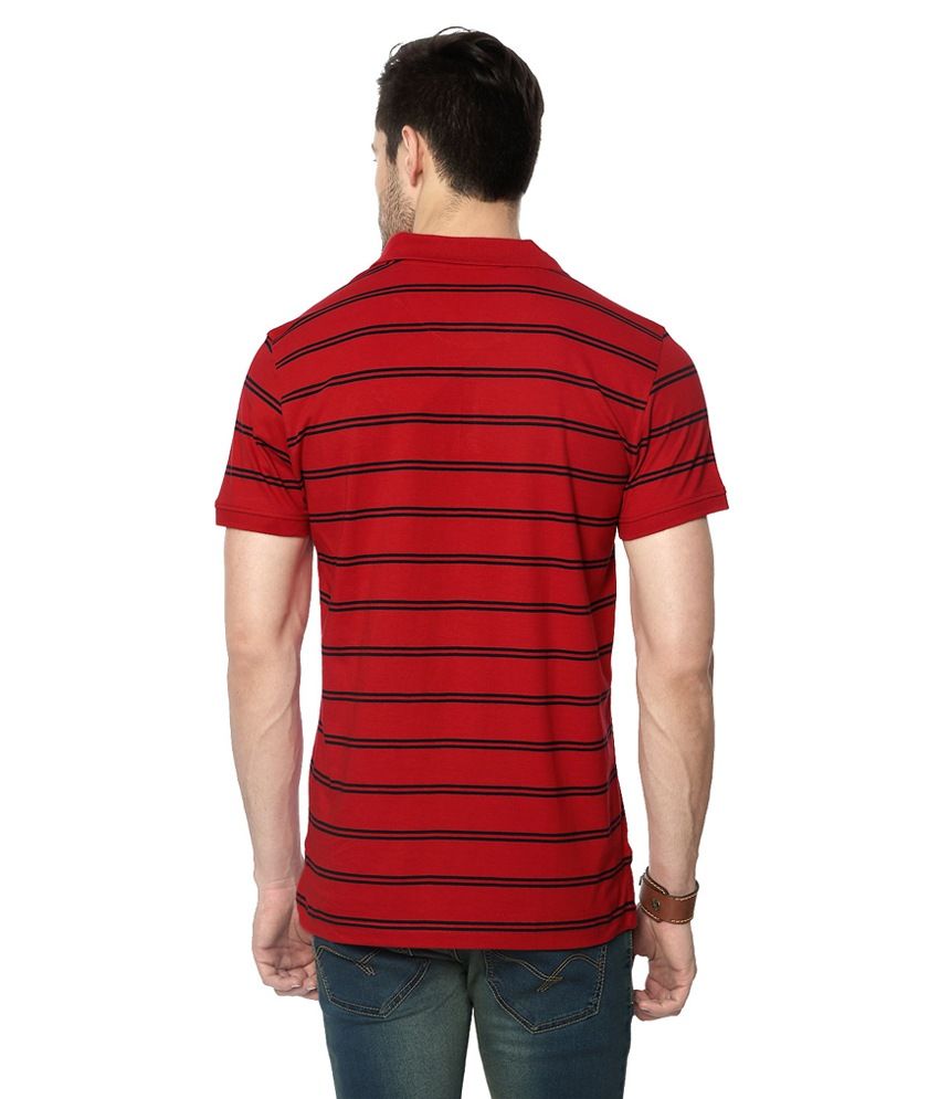 red cotton tshirt