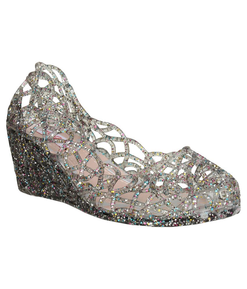 wide silver wedges