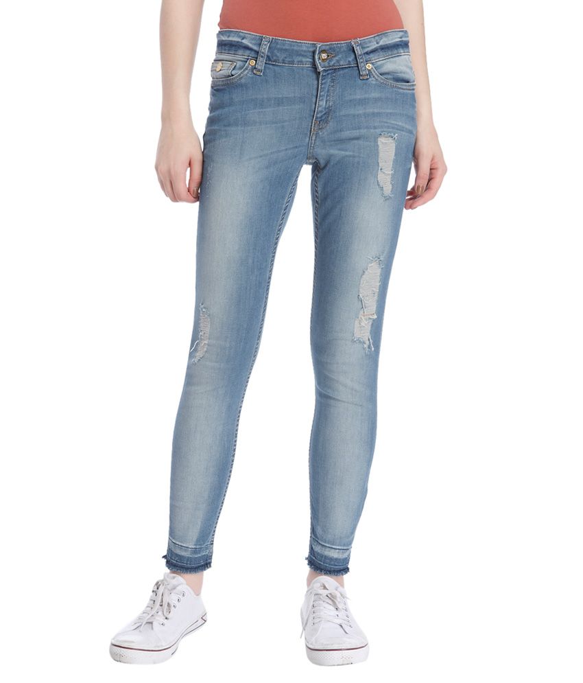 dark blue boyfriend jeans