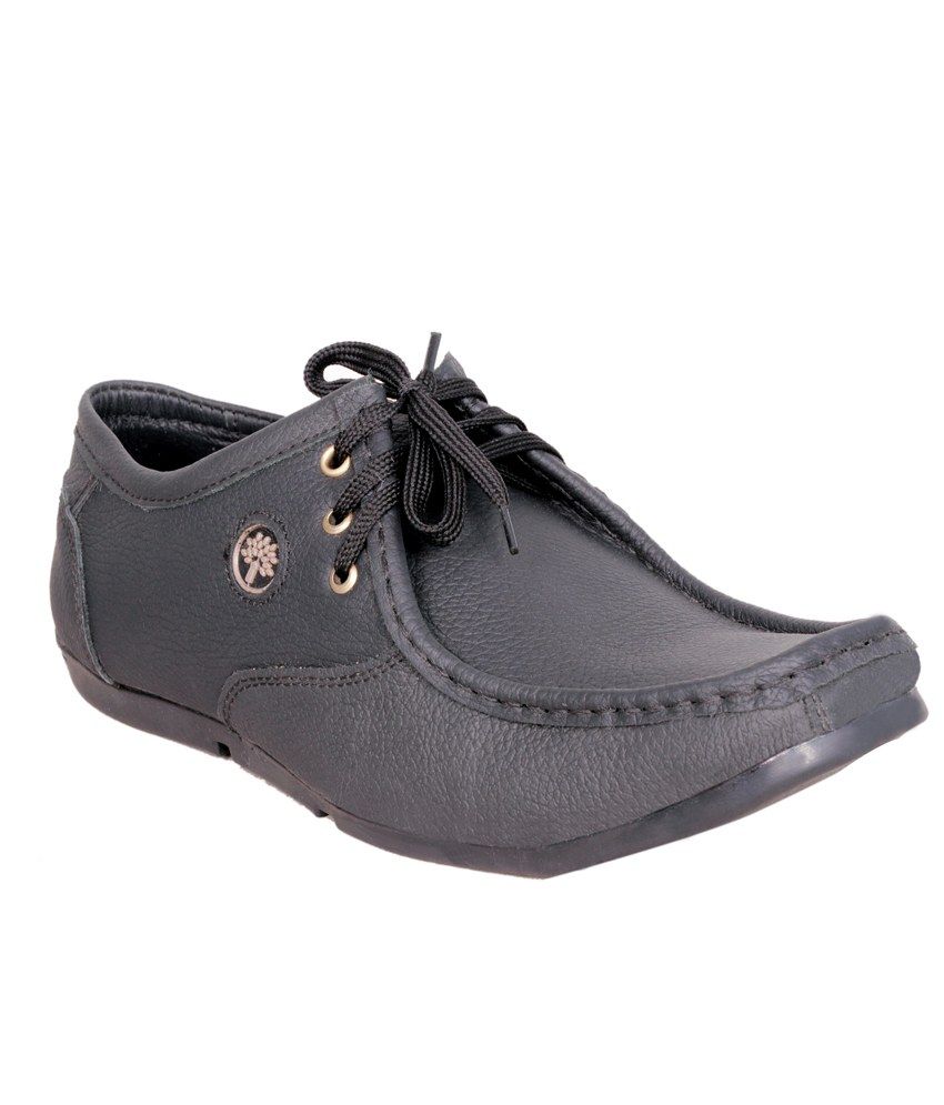 black shoes formal dressing