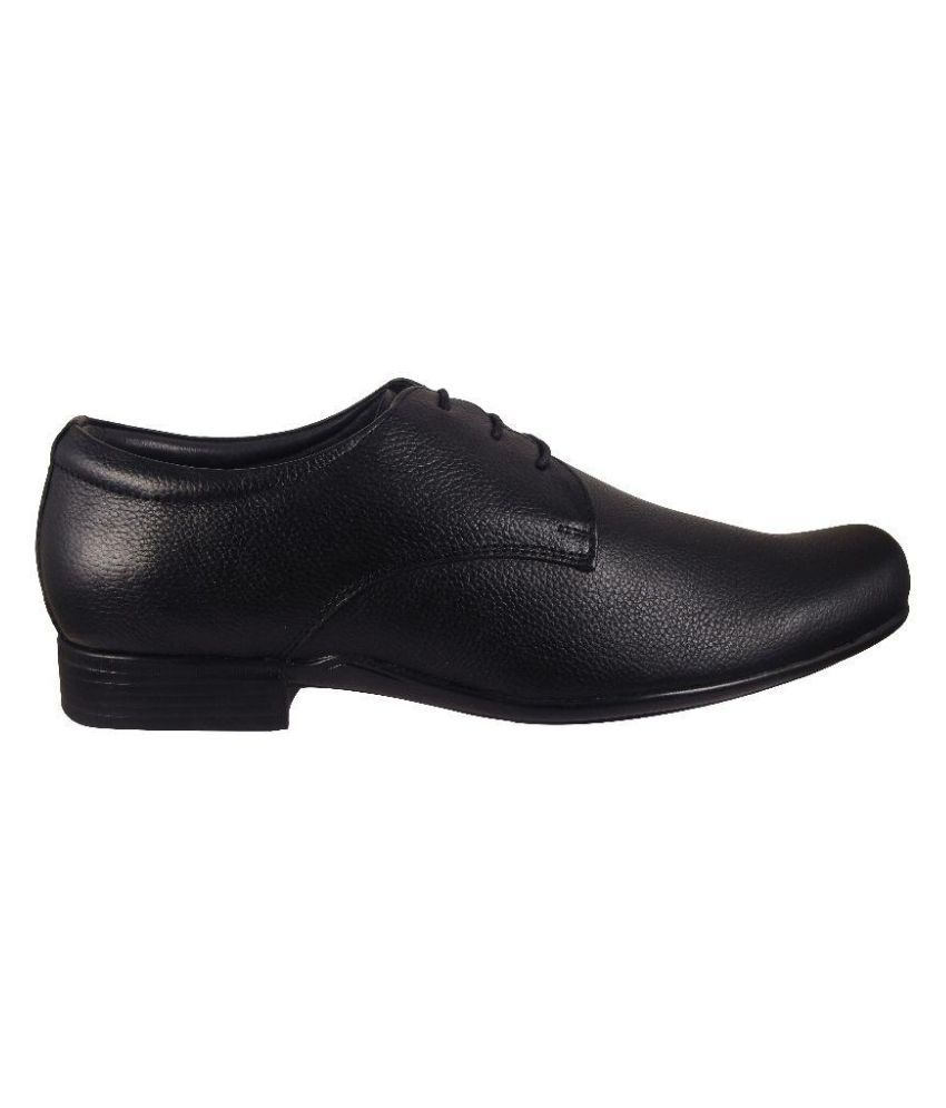 action shoes synergy