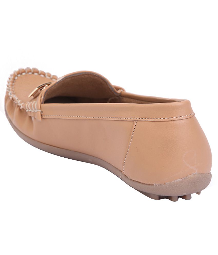 Nri Shoes Beige Casual Shoes Price in India- Buy Nri Shoes Beige Casual ...
