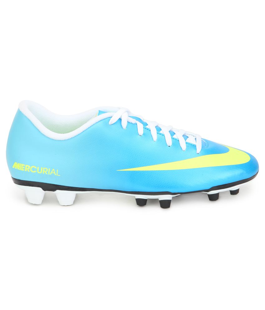 snapdeal football shoes