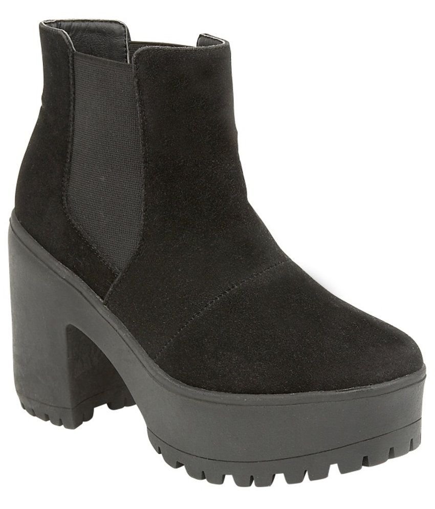 truffle collection square toe chunky lace up boots in black