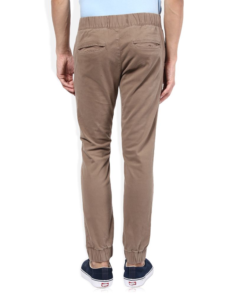 brown joggers mens
