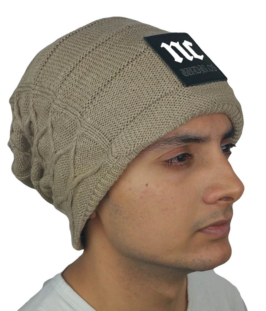 beige wooly hat