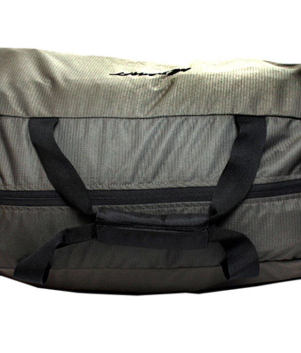 wildcraft sleek medium duffle