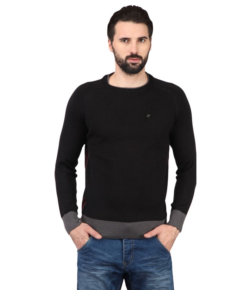 black full sleeve sweater