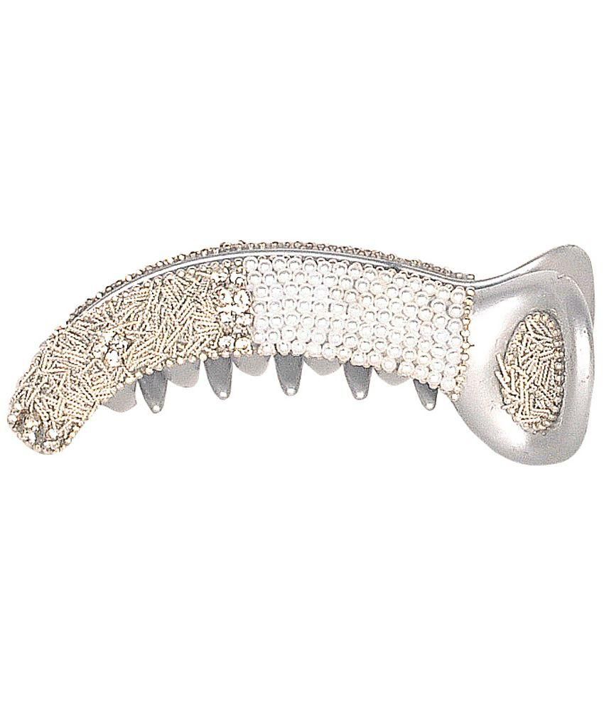 Sagunya Banana Hair Clutcher: Buy Online at Low Price in India - Snapdeal