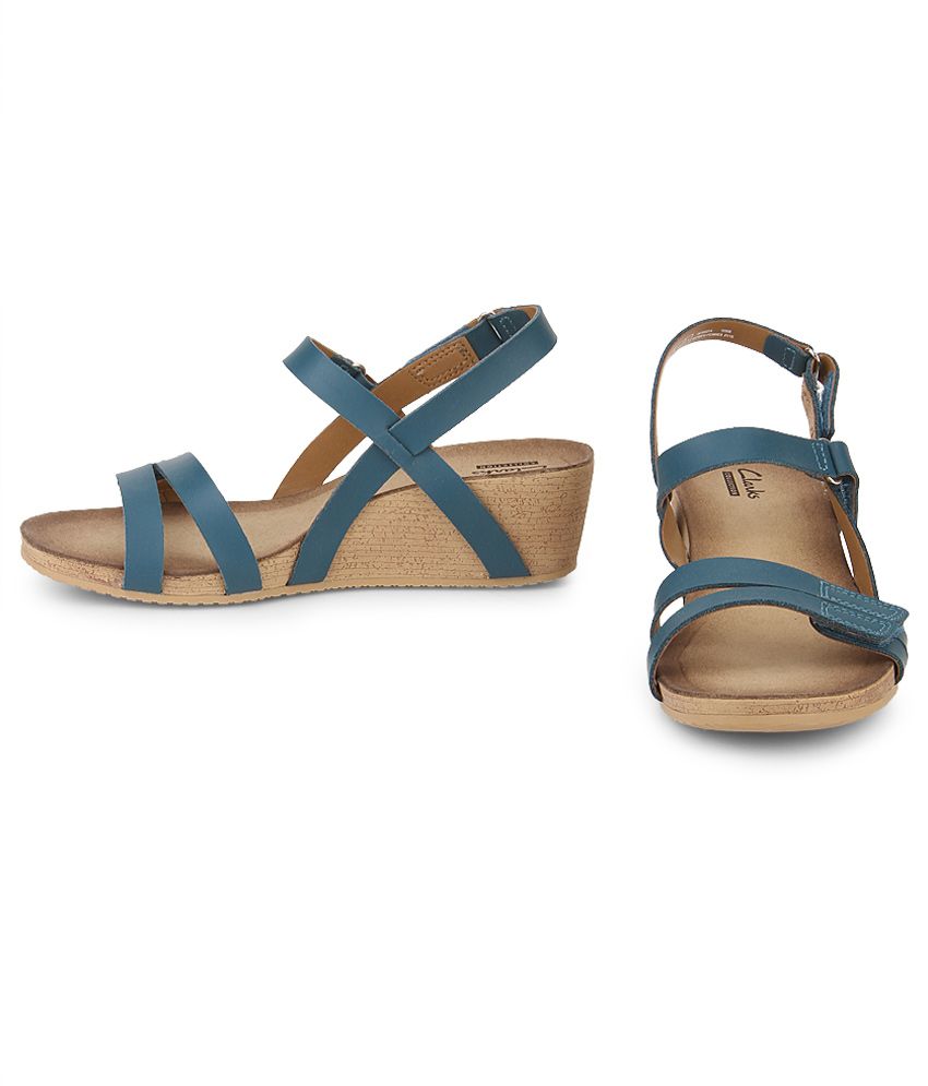 turquoise clarks