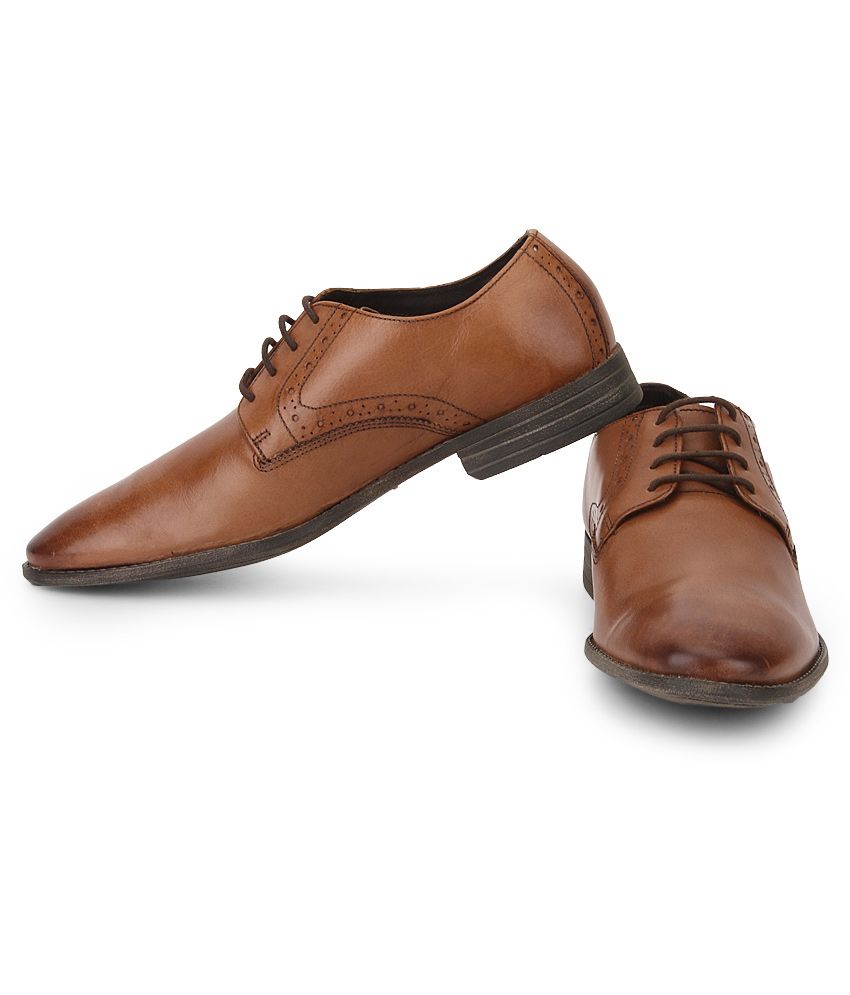 clarks chart walk brown