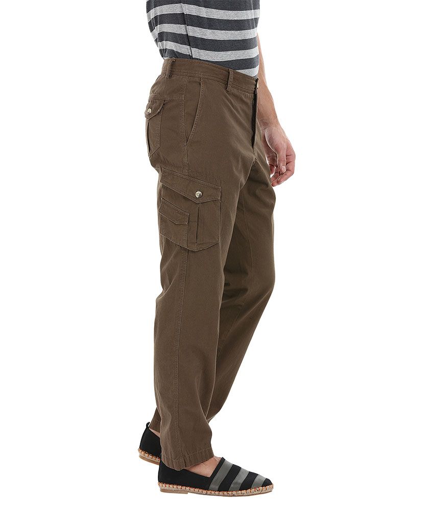 regular fit cargos