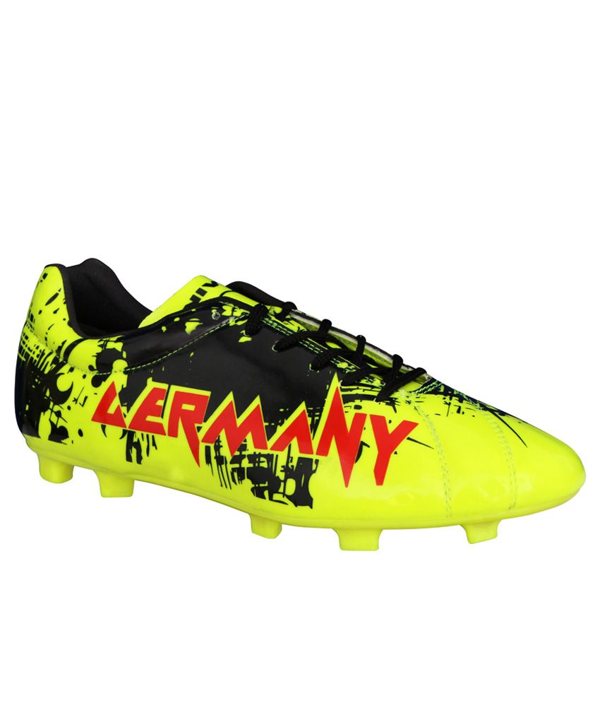 nivia destroyer 2.0 football shoes