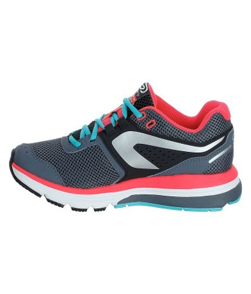 decathlon sports shoes women