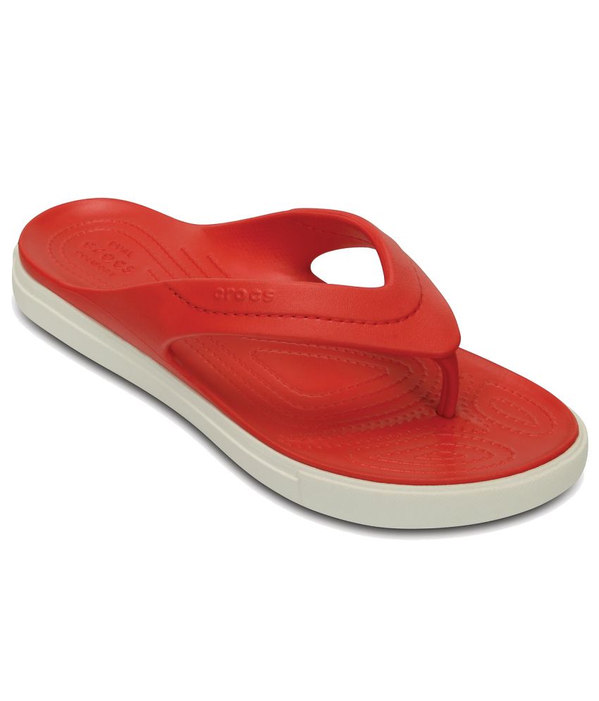 red crocs flip flops