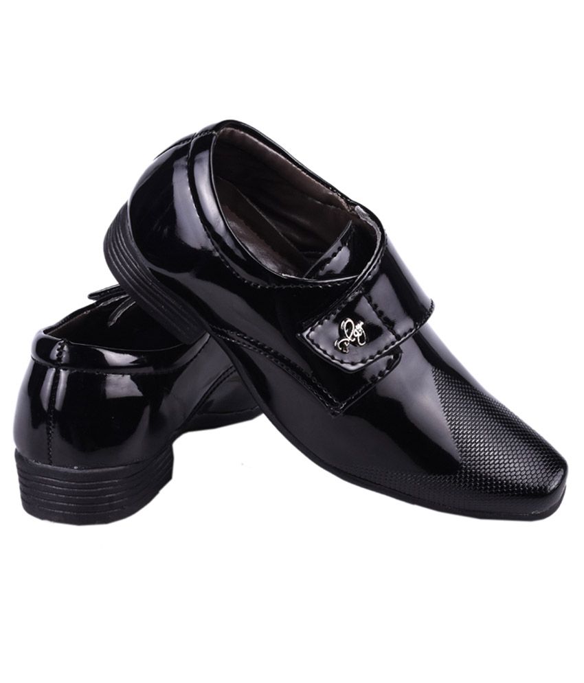 Trilokani Black Formal Shoes For Kids 
