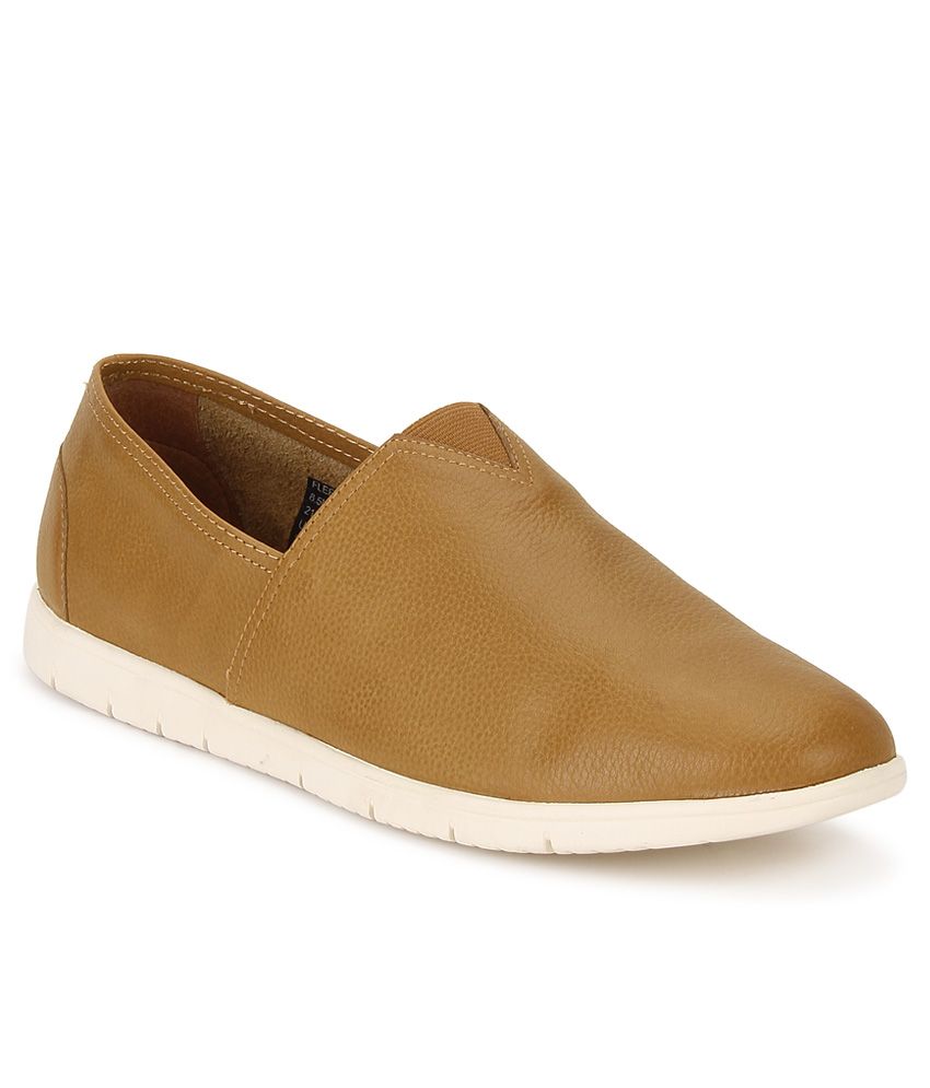 steve madden drips tan