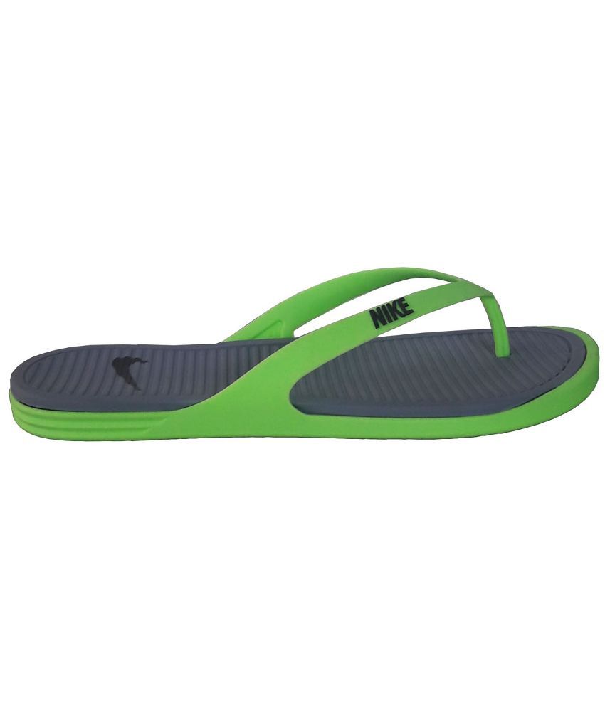 nike green flip flops