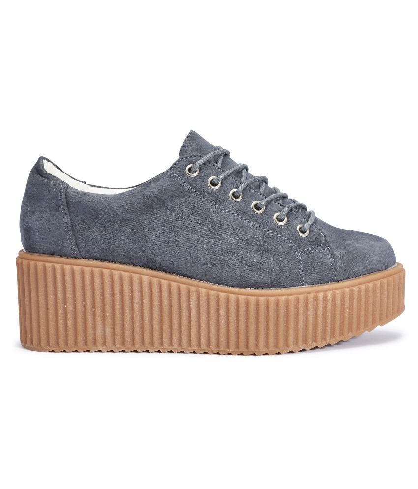 toyah sneakers in truffle suede