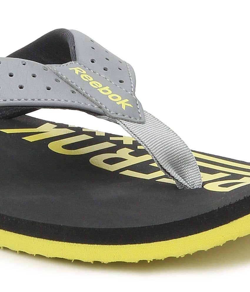 reebok black flip flops