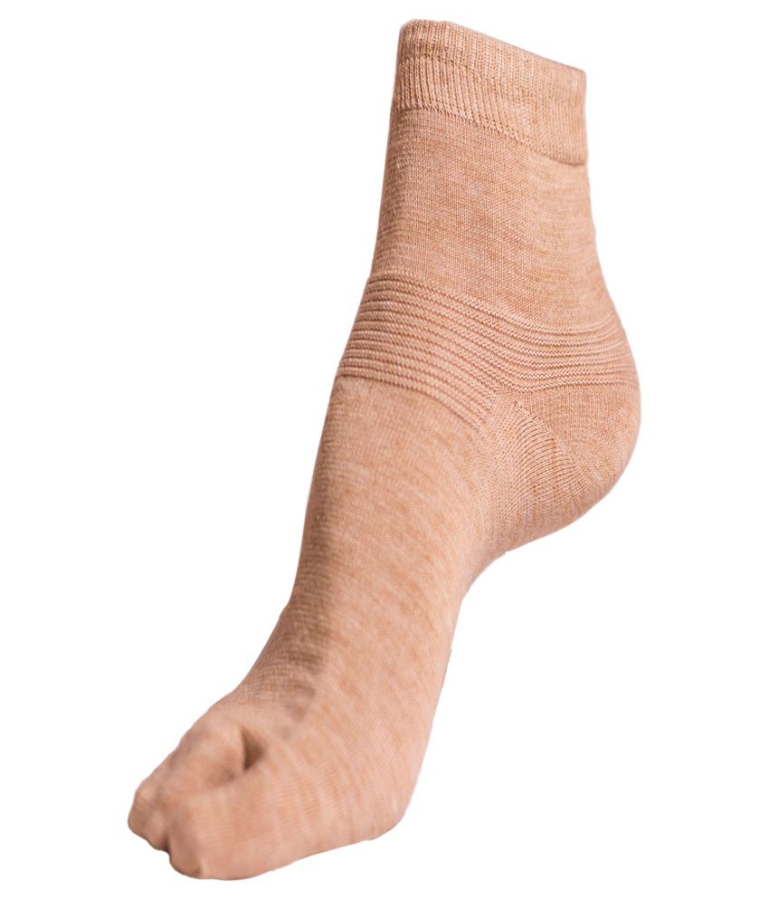     			Tahiro Beige Skin Colour Thumb Socks For Women - Pack Of 3