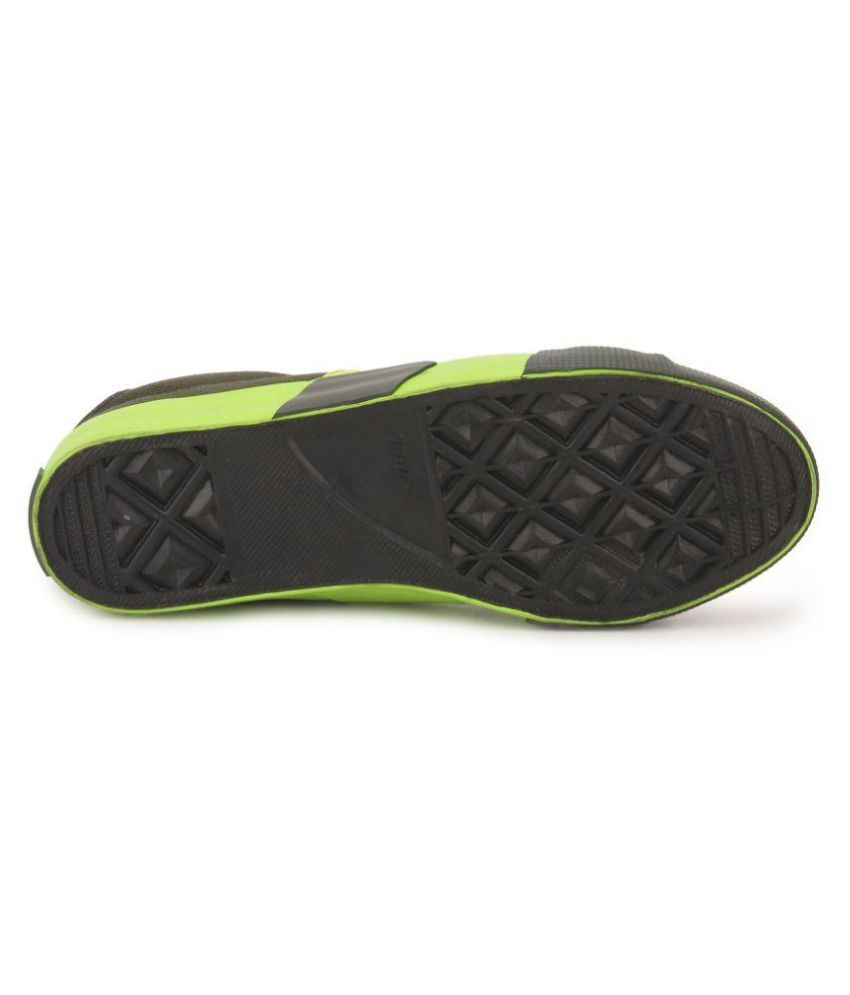 sparx sneakers snapdeal