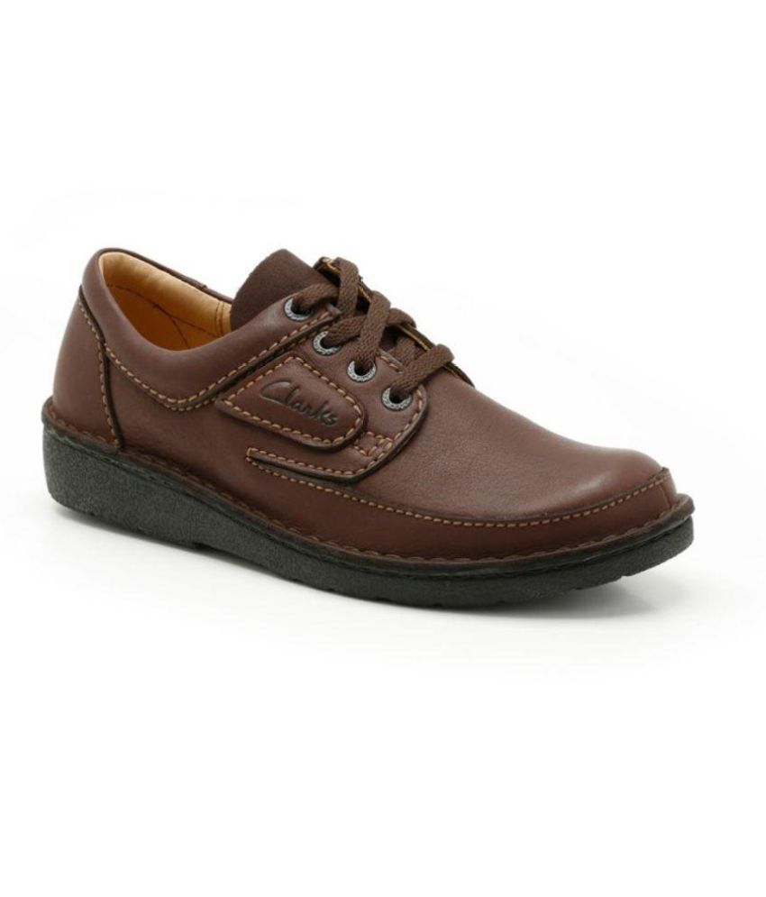 Clarks Outdoor Brown Casual Shoes - Buy Clarks Outdoor Brown Casual ...
