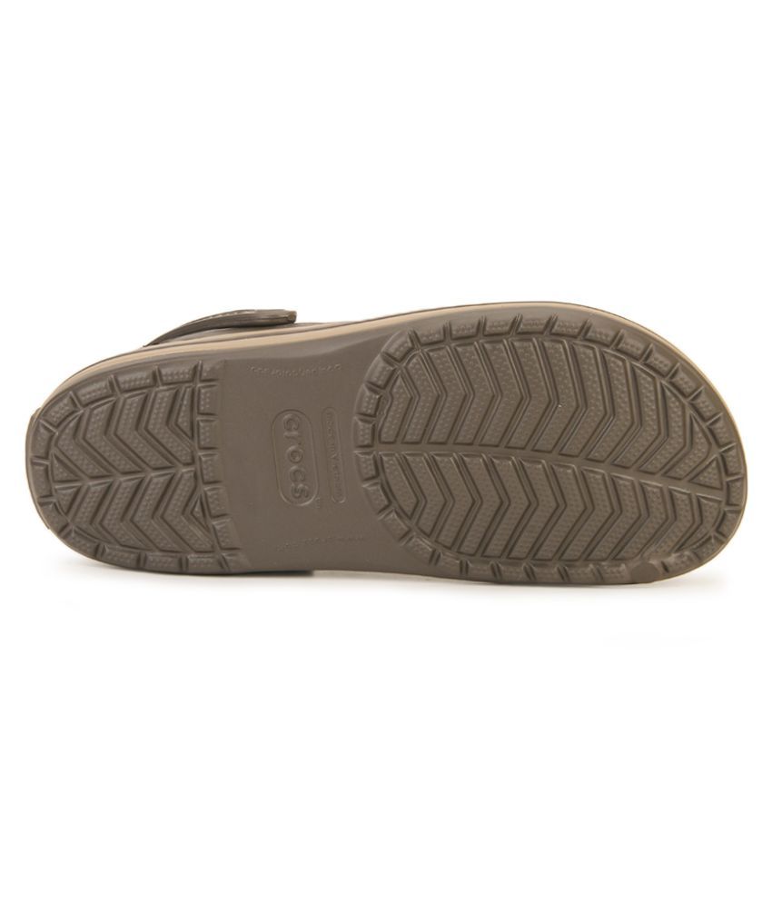 crocs brown sandals