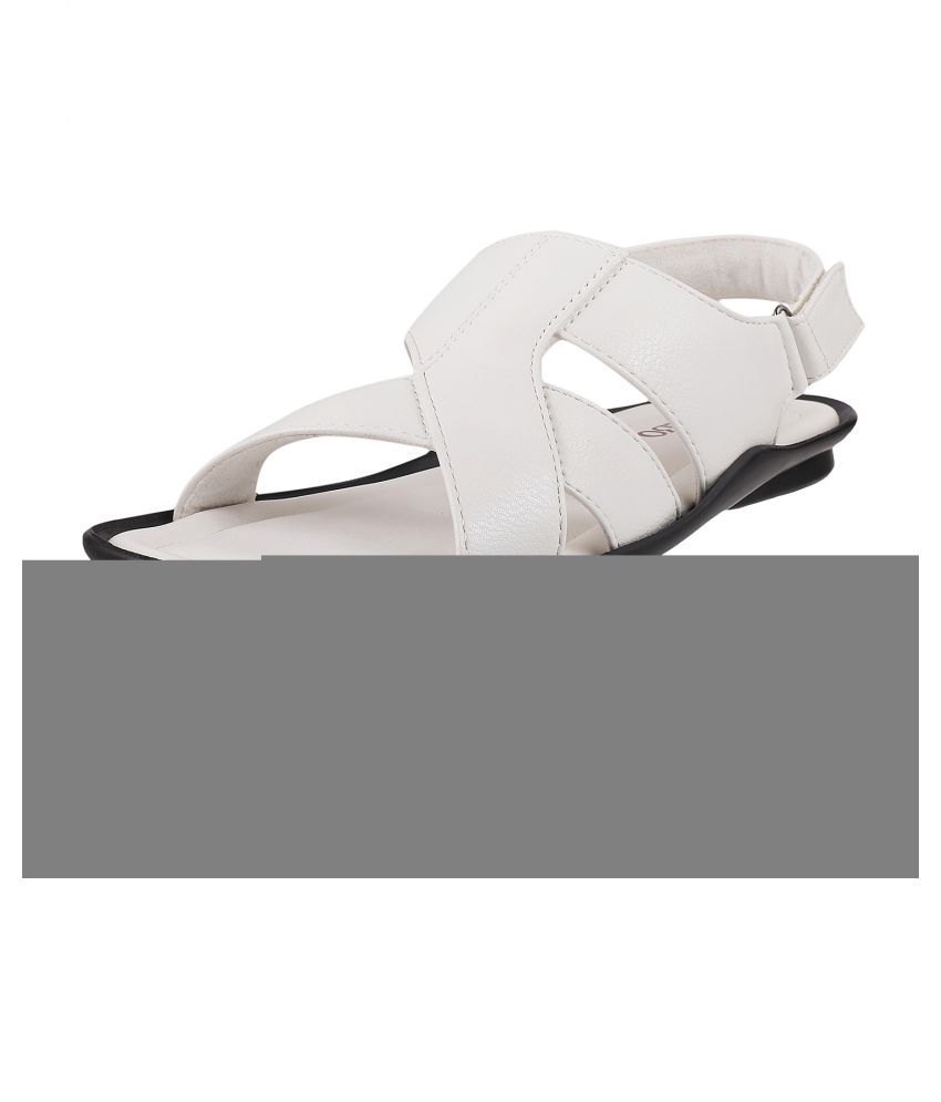 metro flat sandals