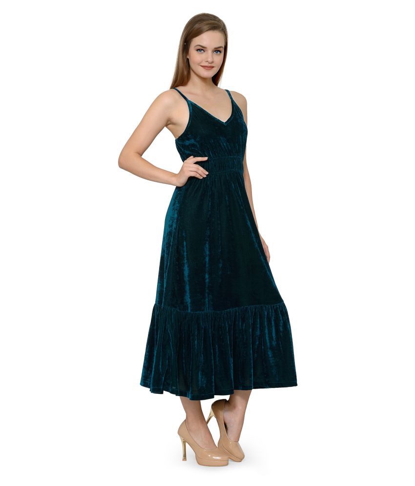 monique lhuillier chantilly lace gown