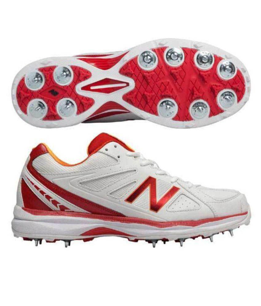new balance track spikes white