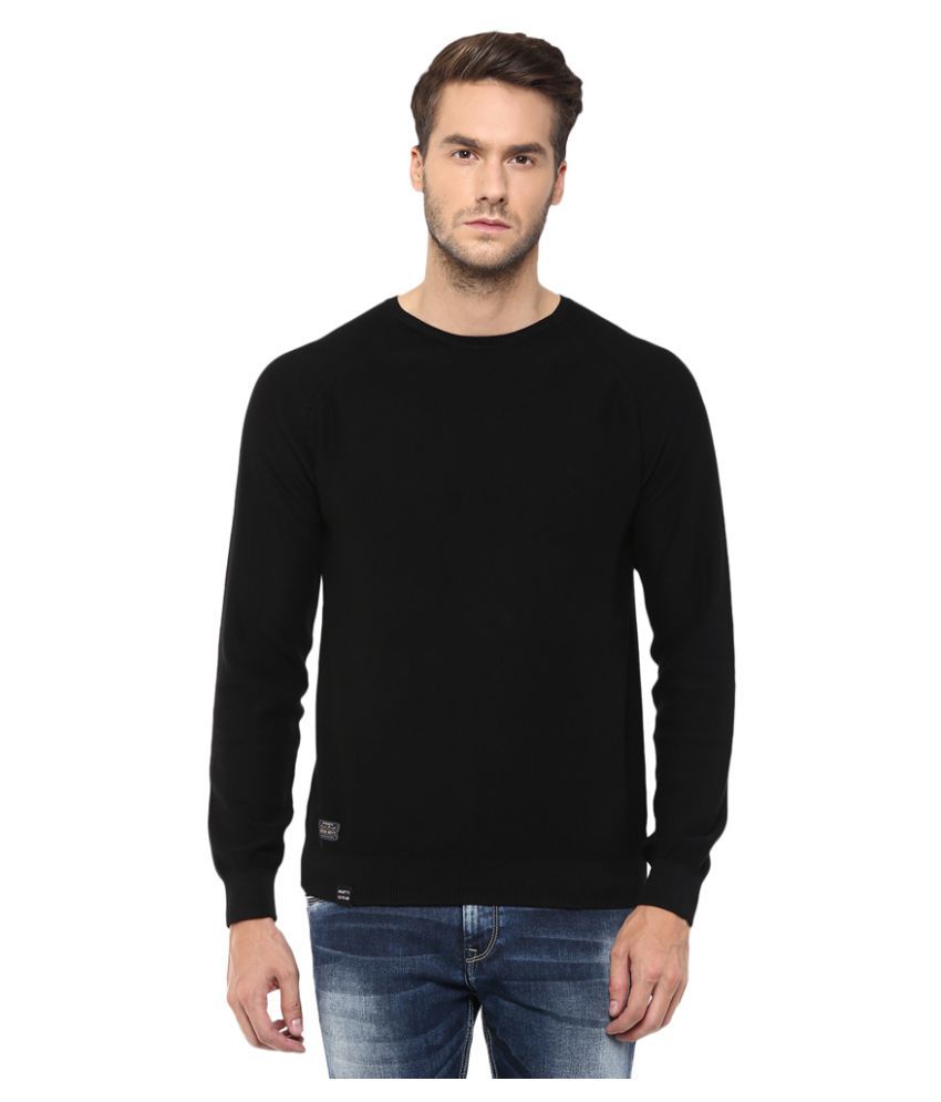 black round neck sweater