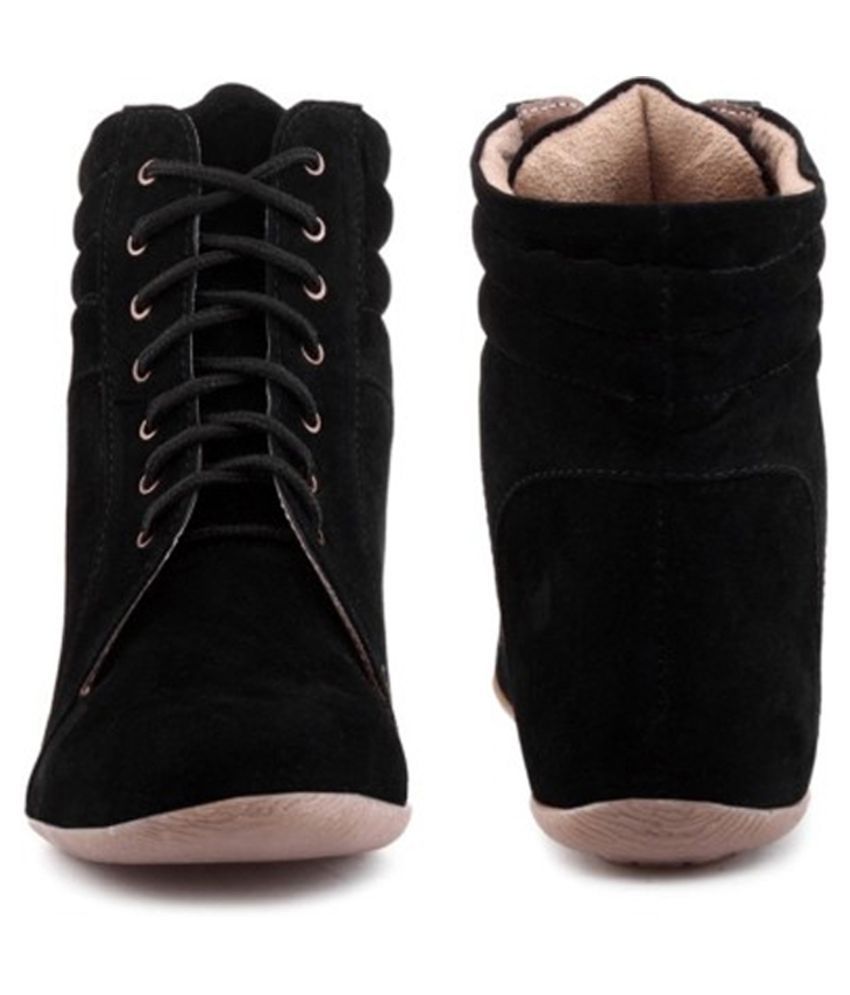 black ankle length shoes