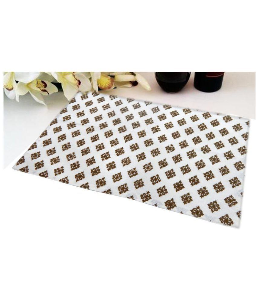 Urban Trendz Set of 4 Table Mats