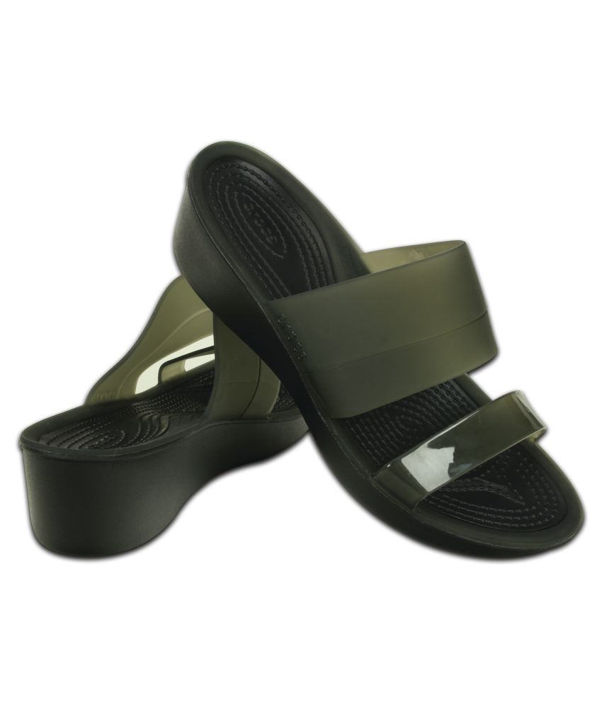 pump crocs